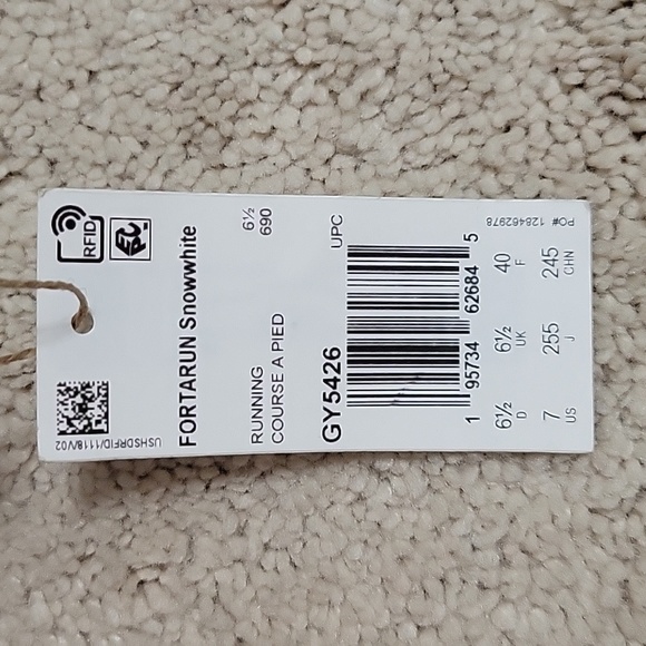 NEW Adidas Fortrun Snow White Sneaker - Picture 4 of 4